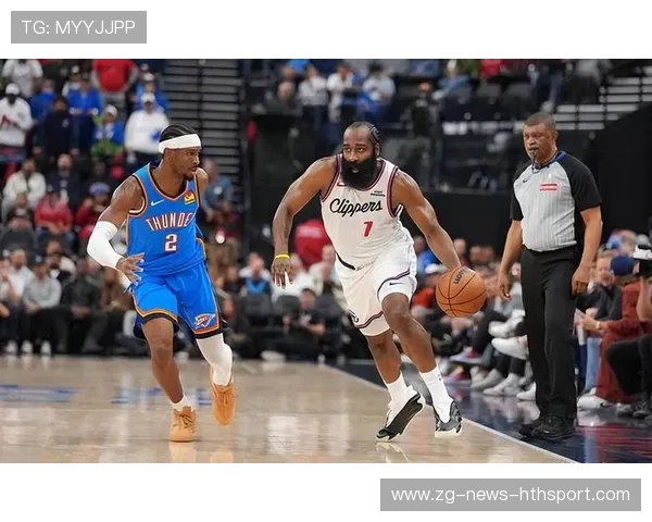 亚历山大突破分球,雷霆攻防转换高效 亚历山大突破分球,雷霆攻防转换高效